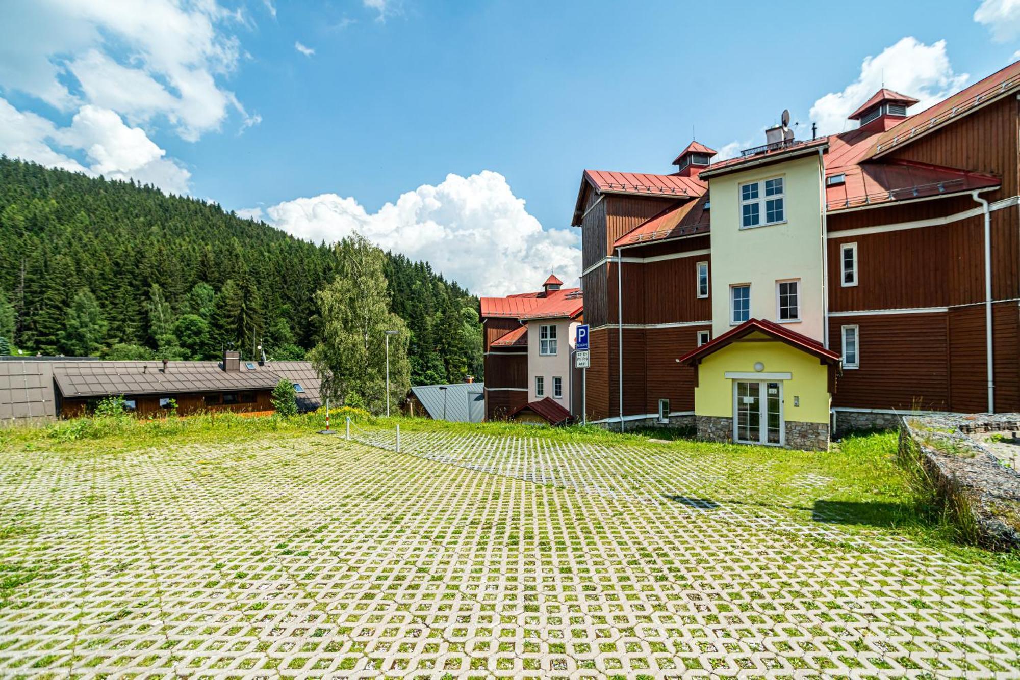 Apartman V Srdci Pece Пец-под-Снежкой Экстерьер фото